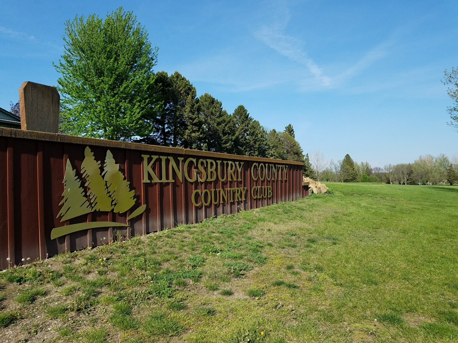 Kingsbury County Country Club – photo 2