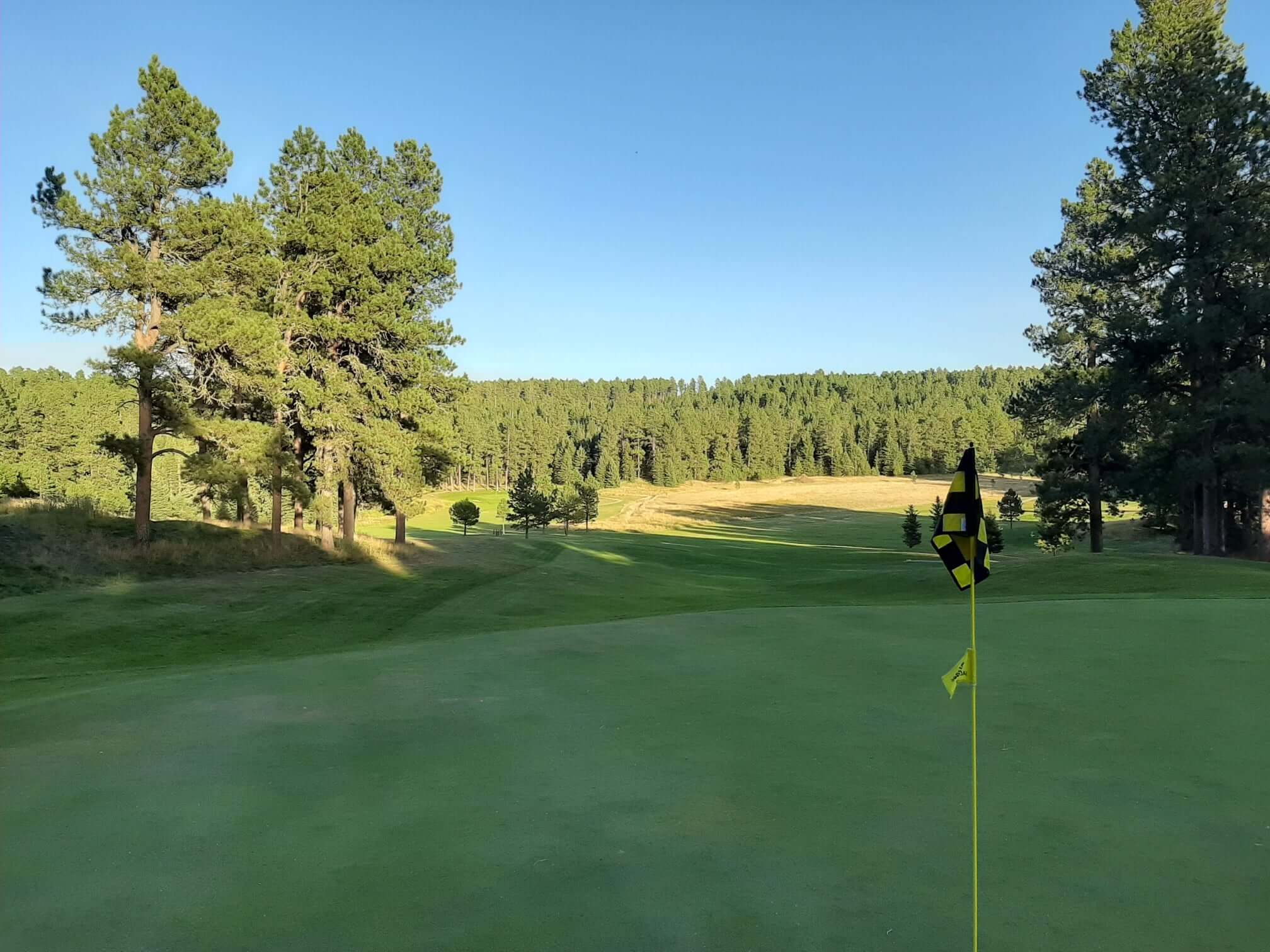 Tomahawk Lake Country Club